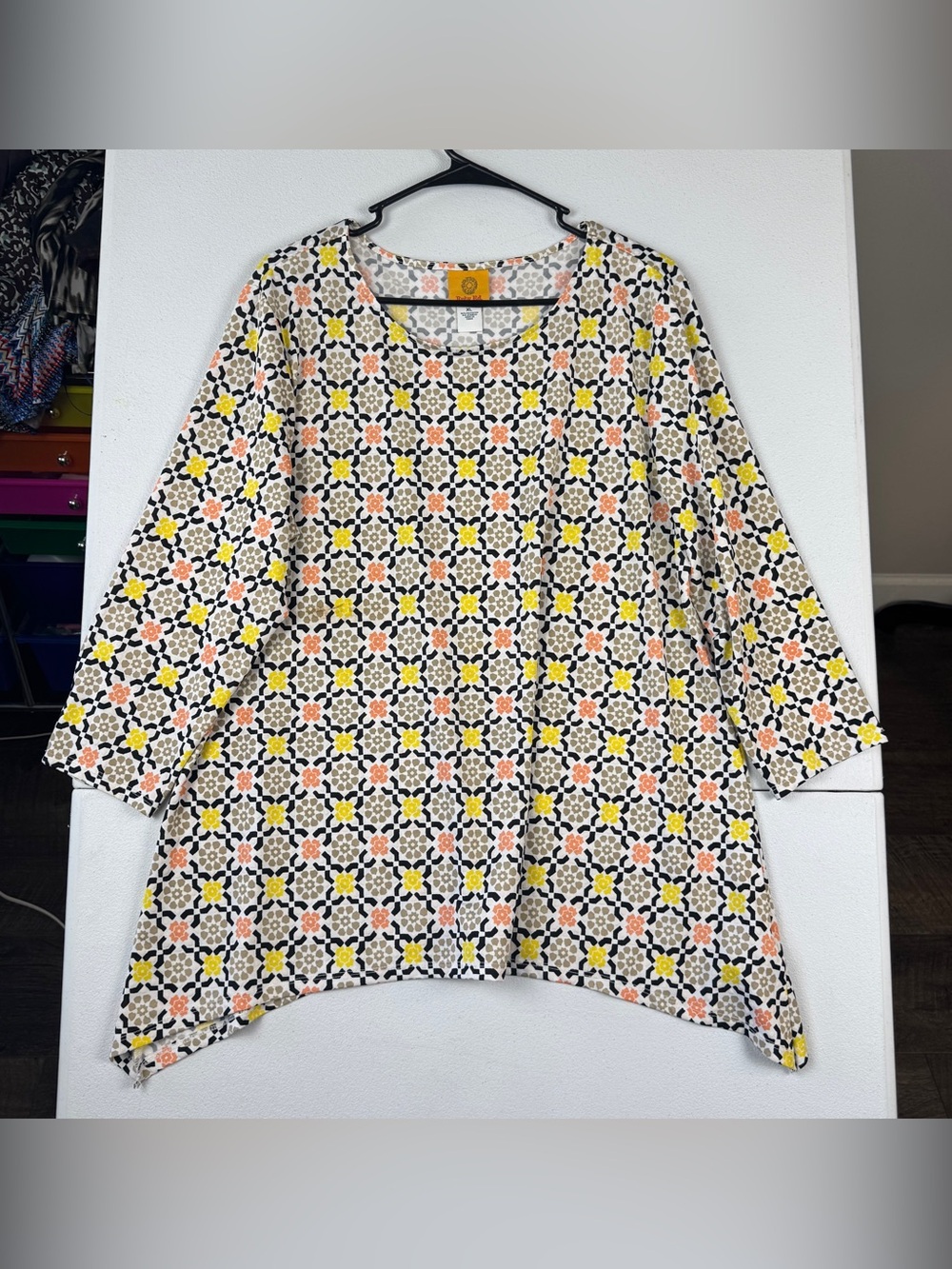 Ruby Rd Tunic Top Womens XL Yellow Orange Geo 3/4 Sleeves Sharkbite Hem Stretch